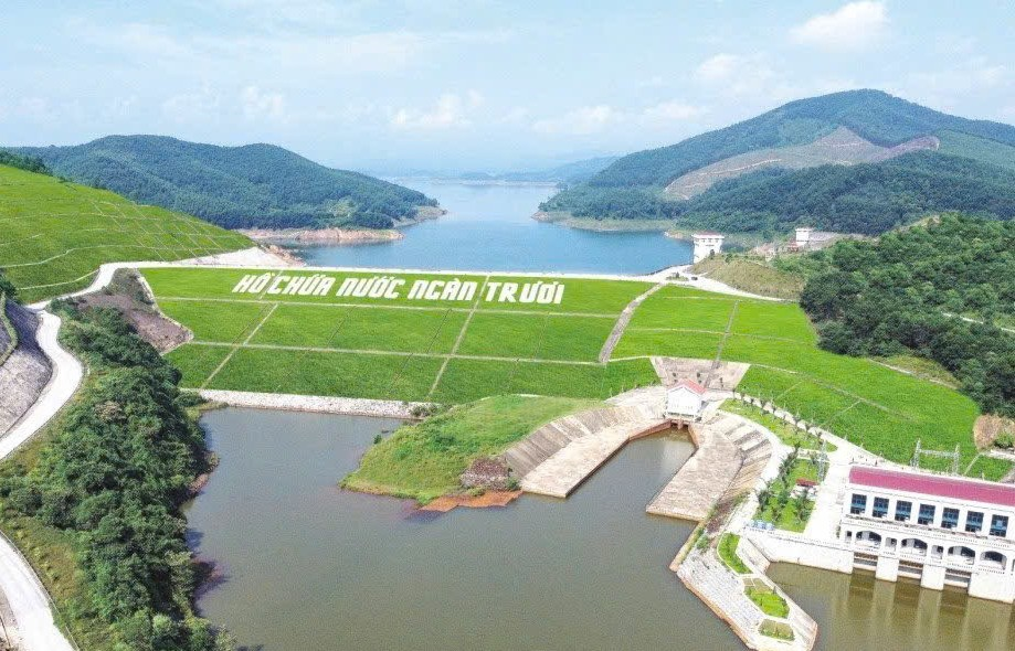 Giữ an toàn hồ đập mùa mưa lũ